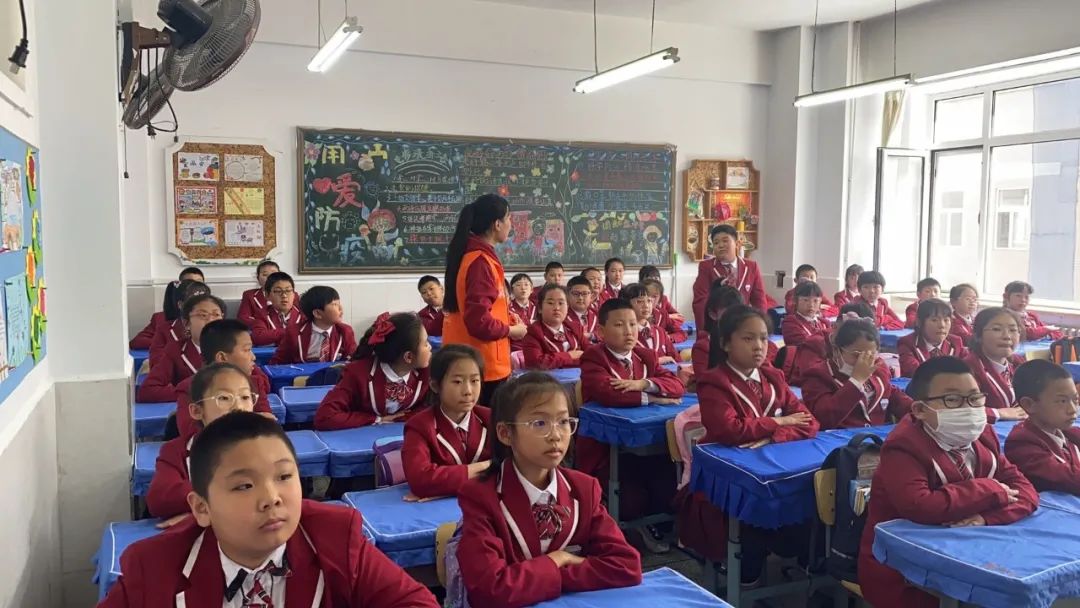 儿童平安|儿童平安小课堂(二)走进金普新区新城小学