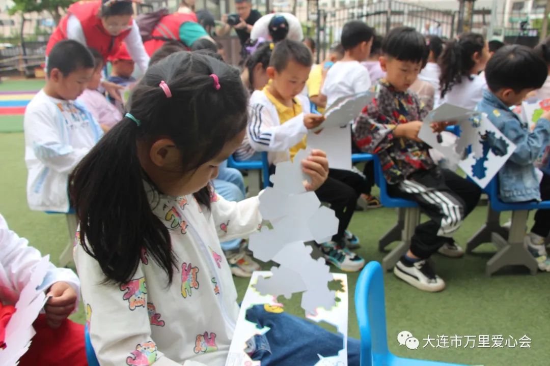 守护童年 欢度六一“不要烫伤我的童年”远离烫烫小怪兽儿童课堂走进金普新区启智天华幼儿园