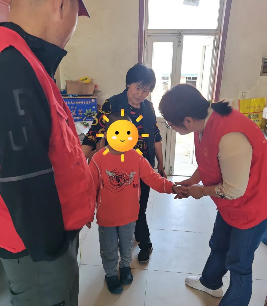 大连金州新区万里爱心会“爱心守护 照亮童年”儿童服务示范项目5月份回访活动