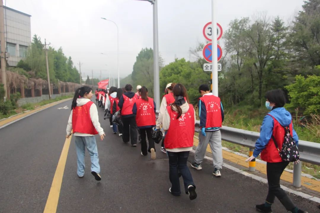 捡约自然,守护绿野——万里爱心会·大黑山环保活动